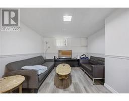 66 TWEEDSMUIR AVENUE - 20
