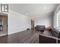 66 TWEEDSMUIR AVENUE - 3