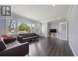 66 TWEEDSMUIR AVENUE - 5