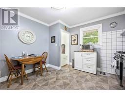 976 KENSINGTON BOULEVARD - 11