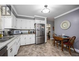 976 KENSINGTON BOULEVARD - 12