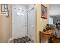 976 KENSINGTON BOULEVARD - 3