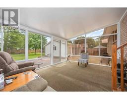 976 KENSINGTON BOULEVARD - 32