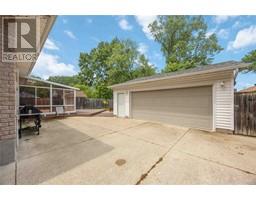 976 KENSINGTON BOULEVARD - 40