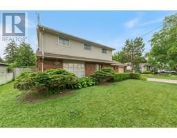 582 NIAGARA STREET - 3