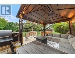 582 NIAGARA STREET - 9