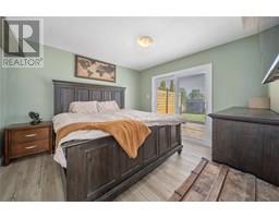 15 PRESTON AVENUE - 11