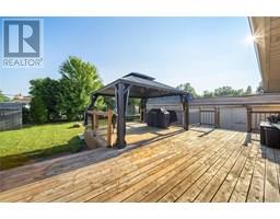 15 PRESTON AVENUE - 22