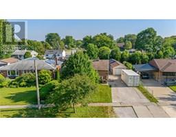 15 PRESTON AVENUE - 28