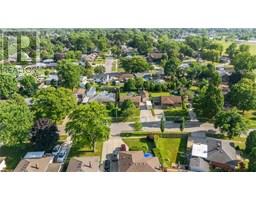 15 PRESTON AVENUE - 30
