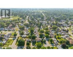15 PRESTON AVENUE - 33