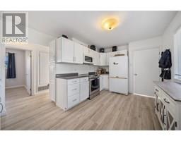 15 PRESTON AVENUE - 8