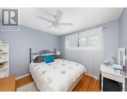 1220 RIDGEWOOD DRIVE - 19