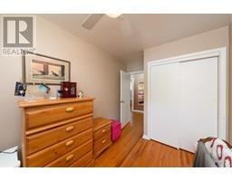 1220 RIDGEWOOD DRIVE - 23