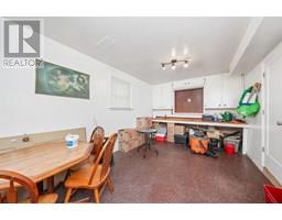 1220 RIDGEWOOD DRIVE - 32