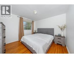 711 Cathcart BOULEVARD - 16