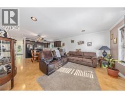 452 MAUDE STREET - 15
