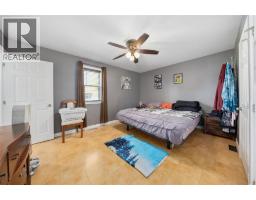 452 MAUDE STREET - 23