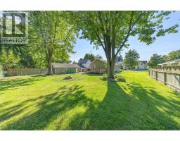 452 MAUDE STREET - 8