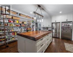 647 ST CLAIR PARKWAY - 21