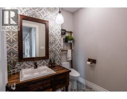 647 ST CLAIR PARKWAY - 23