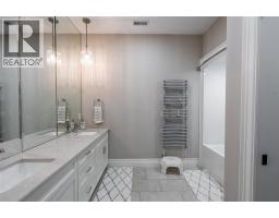 647 ST CLAIR PARKWAY - 33