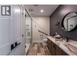 647 ST CLAIR PARKWAY - 46