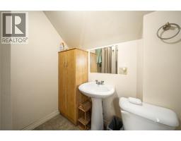 404 RUSSELL STREET - 16