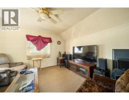 404 RUSSELL STREET - 20