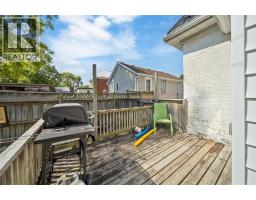 404 RUSSELL STREET - 25