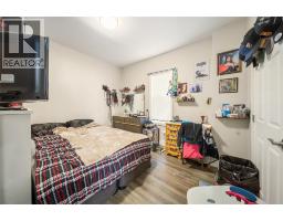 404 RUSSELL STREET - 7