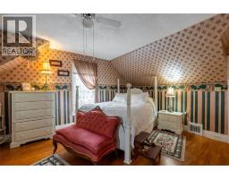 438 Emmeline STREET - 16