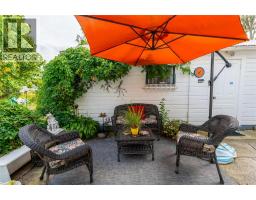 438 Emmeline STREET - 27