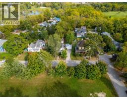 438 Emmeline STREET - 35