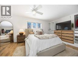 991 LAKESHORE ROAD - 14