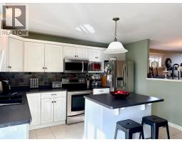 4015 Applewood DRIVE - 13