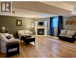 4015 Applewood DRIVE - 21