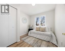 391 Bradford DRIVE - 11