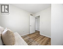 391 Bradford DRIVE - 12