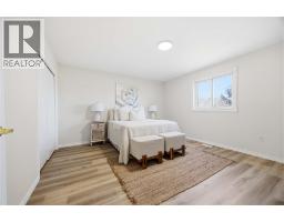 391 Bradford DRIVE - 15