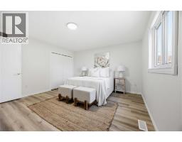 391 Bradford DRIVE - 16