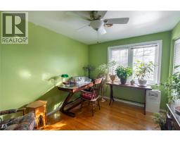 635 Highbury PARK - 24