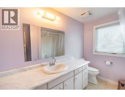 635 Highbury PARK - 25