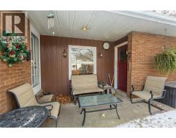 635 Highbury PARK - 27