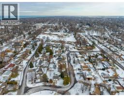 635 Highbury PARK - 43