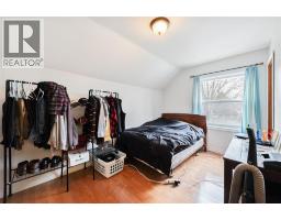 590 SIMCOE STREET - 17