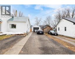 590 SIMCOE STREET - 3