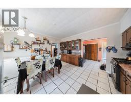 590 SIMCOE STREET - 7