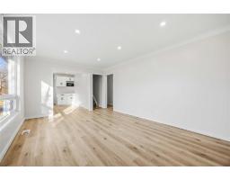 1027 COLBORNE ROAD - 11