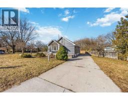 1027 COLBORNE ROAD - 2